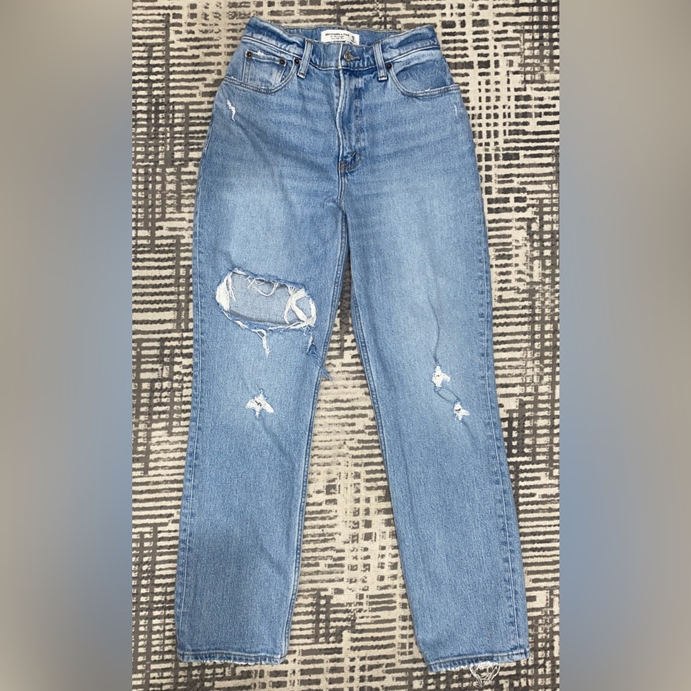 Abercrombie Curve Love 90s Straight Leg Jeans